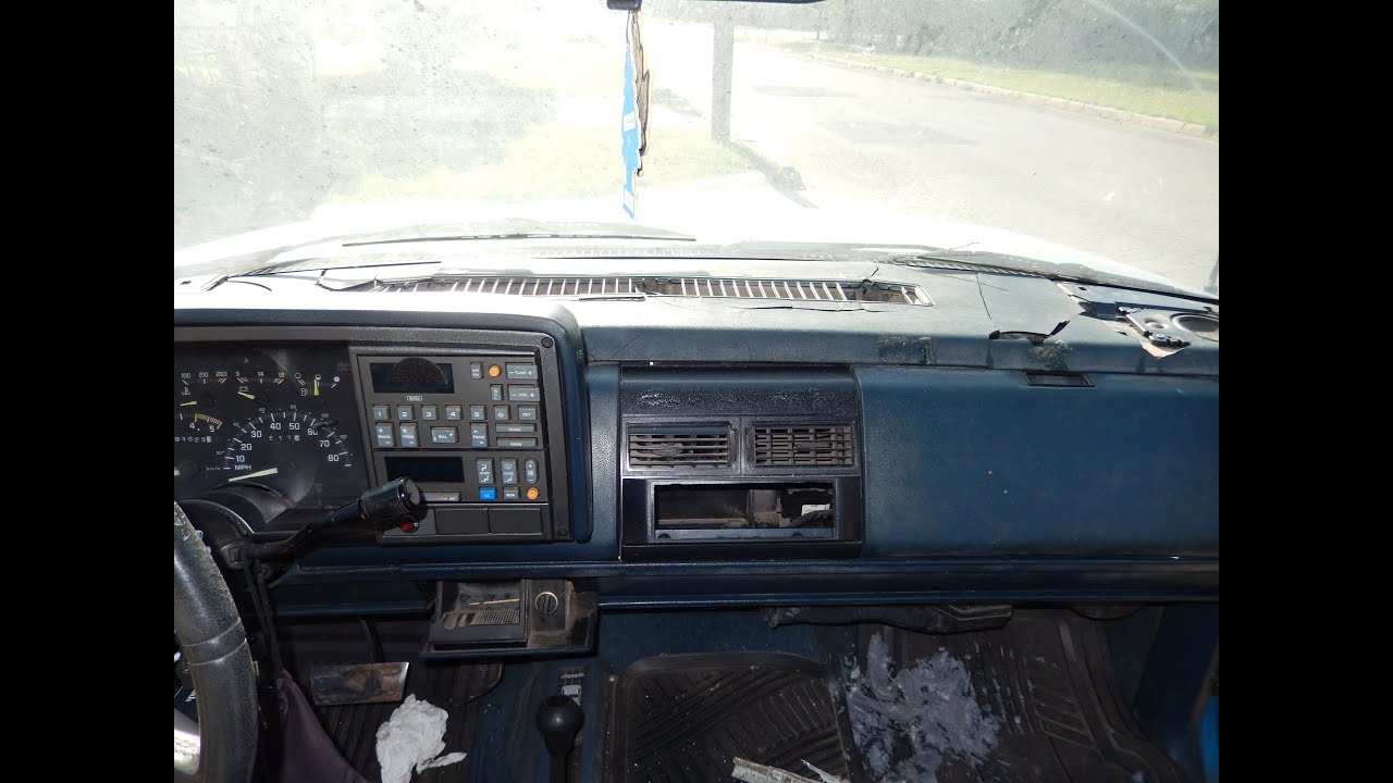 Coverlay® Dash Cover & Door Panel Installation for 90-94 Chevy/GMC Trucks. Part# 18-606C27F