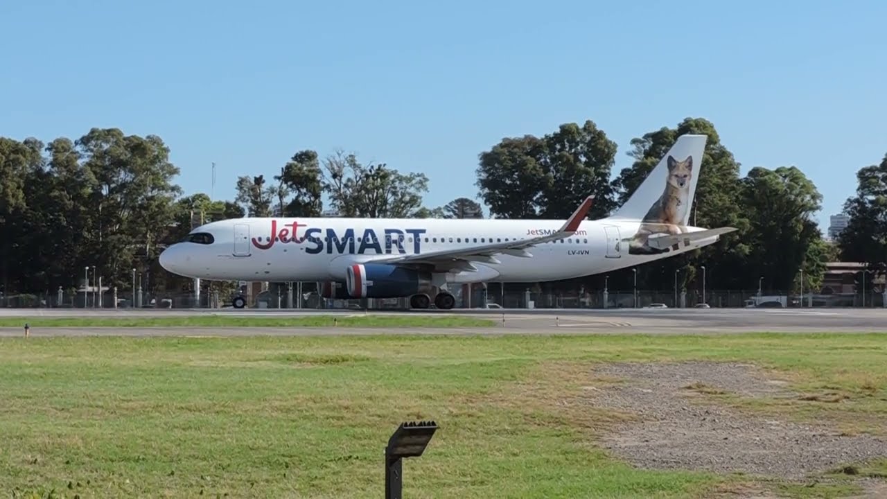 🦊JueveSmart IVN: JetSmart Argentina LV-IVN AEP-CNQ.🦊