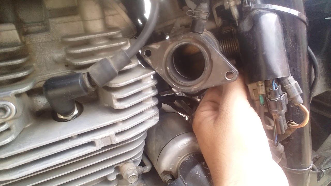 LANDER 250 ACELERANDO SOZINHA