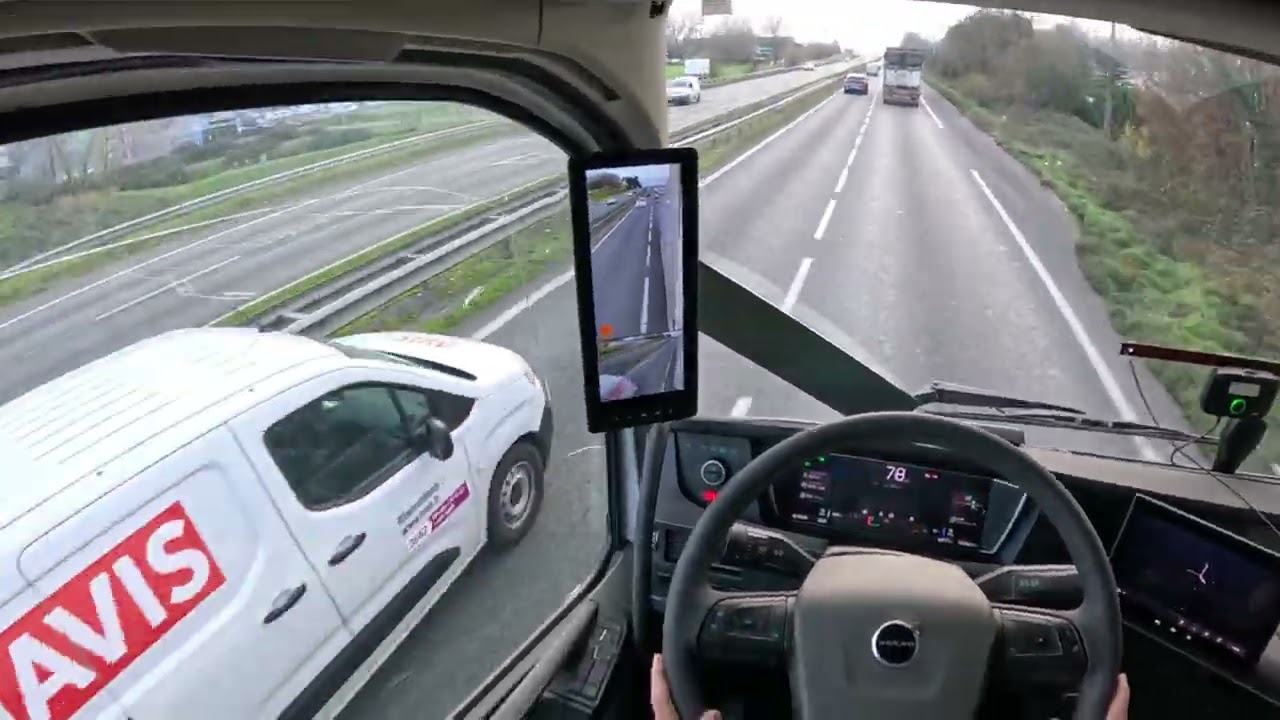 ASMR Truck Driving Volvo FH / France Bordeaux