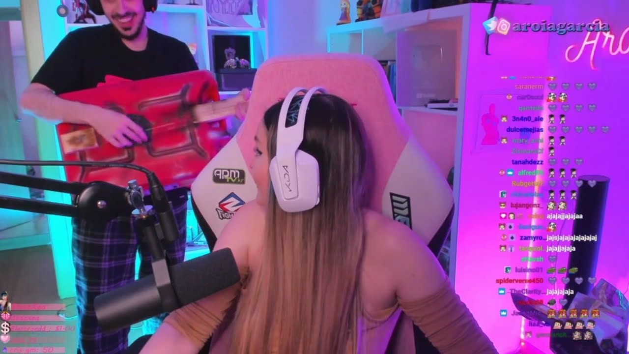 Alexby le lleva serenata a Aro para disculparse...😅Se enojo mucho🤬 *Termina bien*