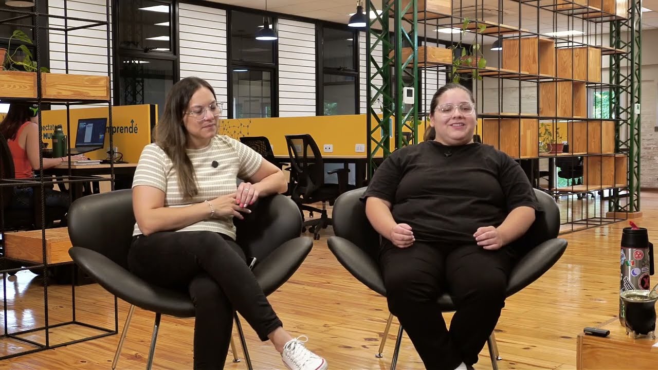 ¡La ciencia y la tecnología son cosa de chicas! Temporada 1: Toti Delbón y Linda Sánchez