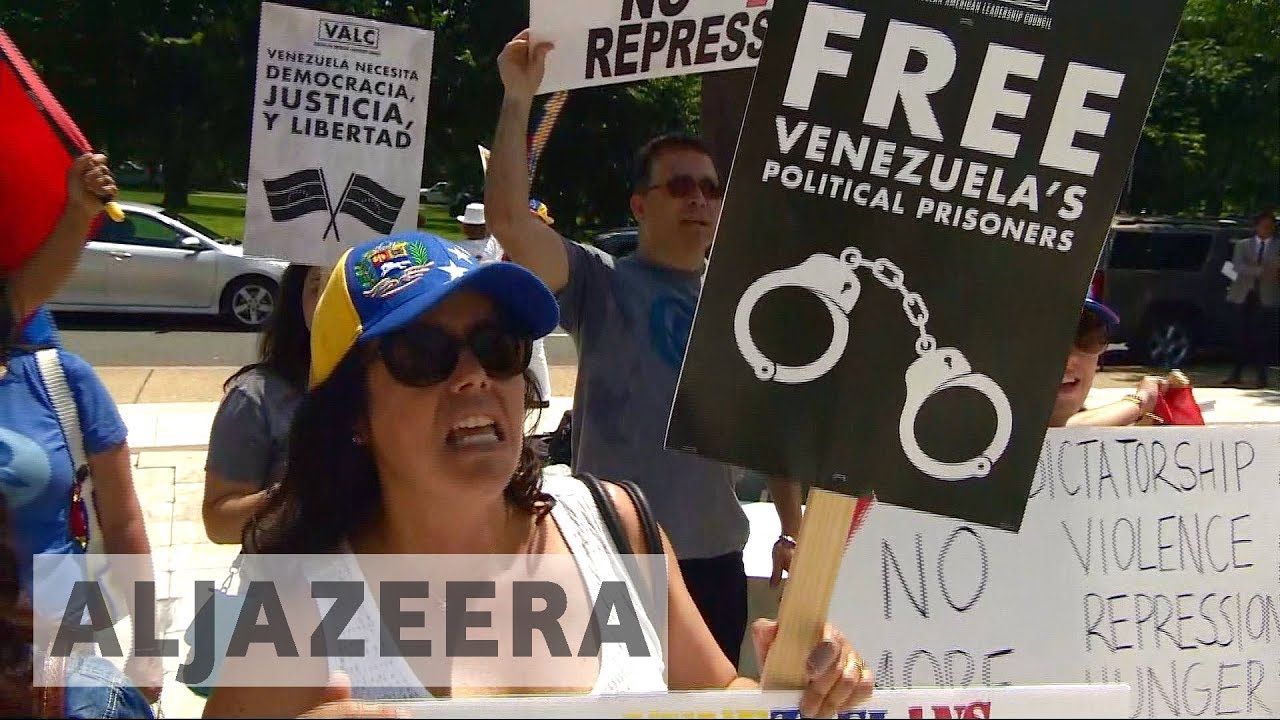 Venezuela: Tens of thousands protest amid international talks on crisis