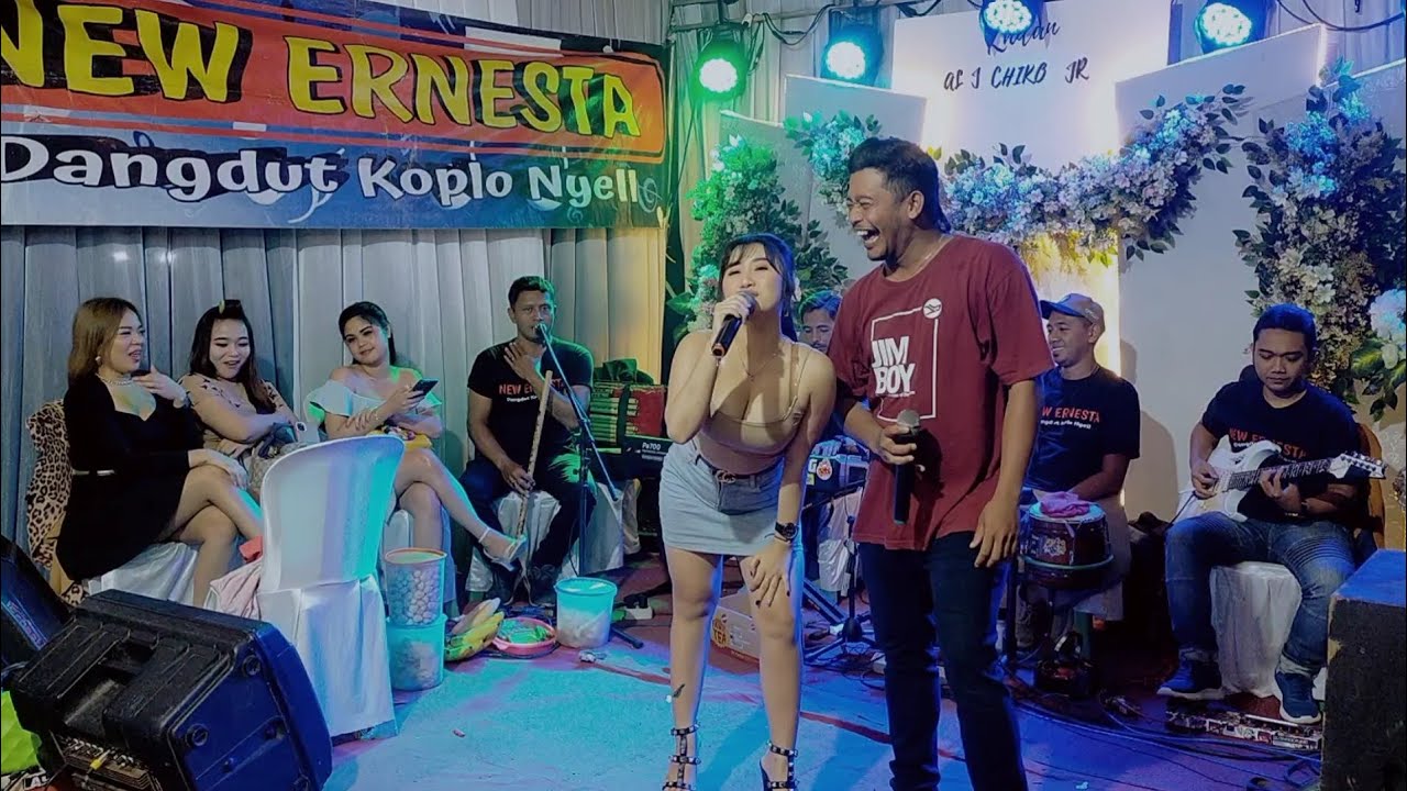 ANTARA SENYUM DAN PERANG Voc.Diny Elsia ft Hendra Mahesa New Ernesta Live Kesiman Trawas