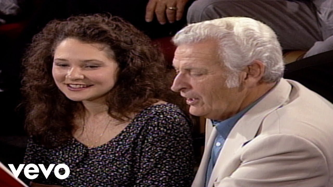 Bill & Gloria Gaither - Jesus Is Coming Soon (Live)