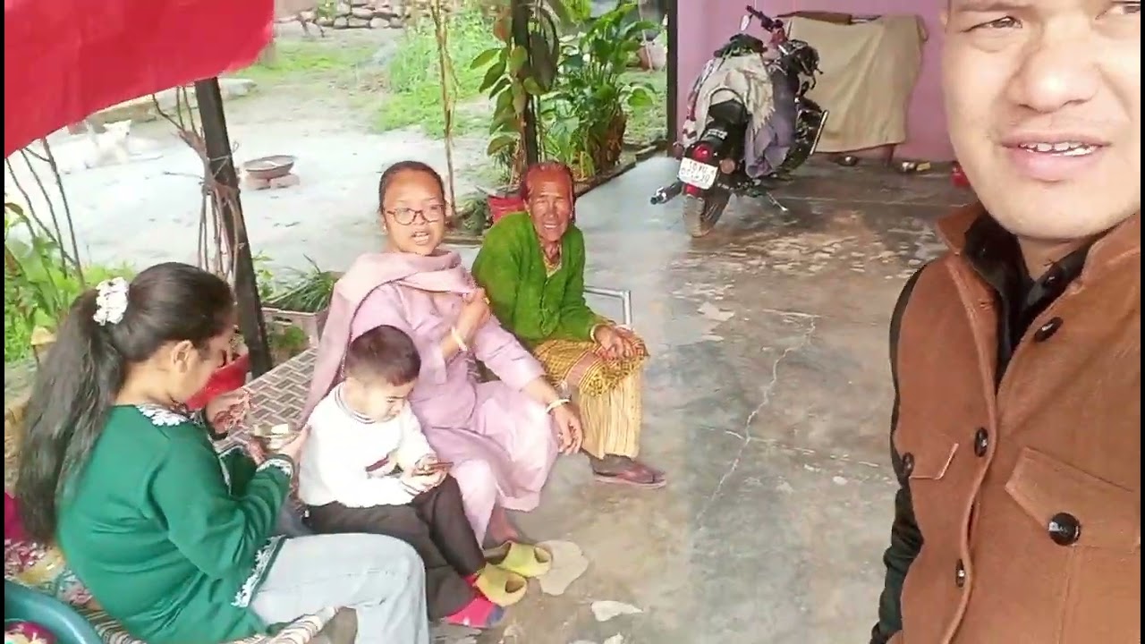 Ab hum ja rahe hai maiju ke ghar || thapa family vlog ||