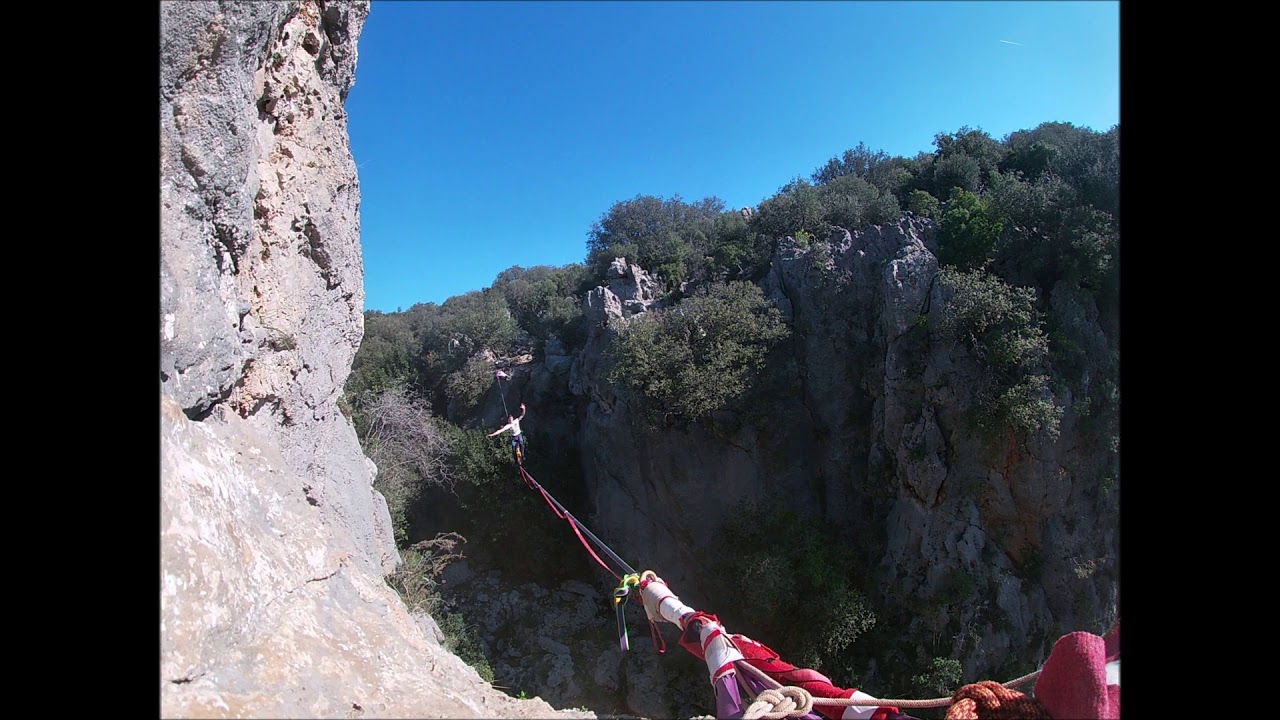 Unicycle on 30m highline