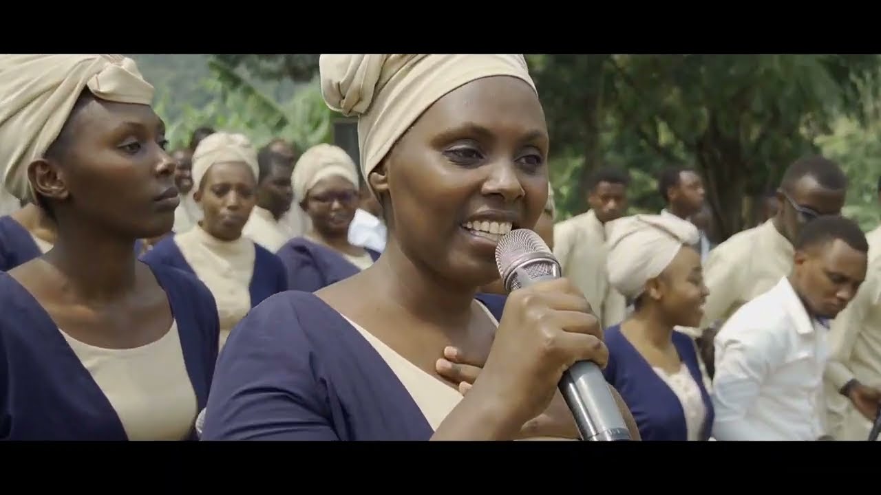 Ntakibasha ''Live Performance in RUBAVU'' IRIBA CHOIR.