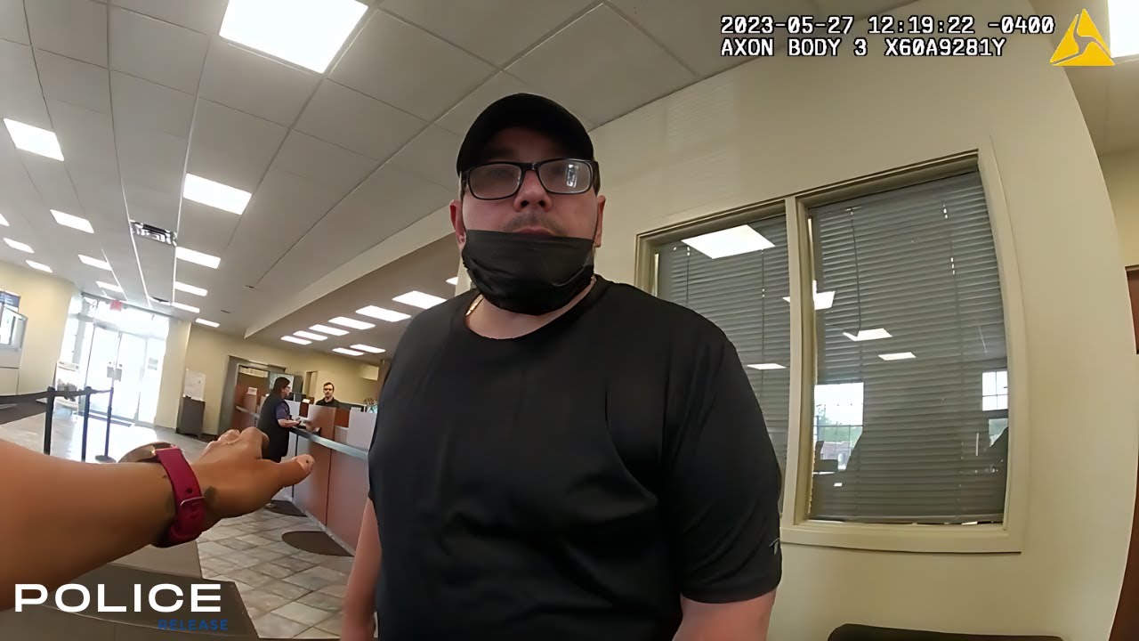 Police Surprise Man at Bank Trying to Steal $31,000 With Fake ID