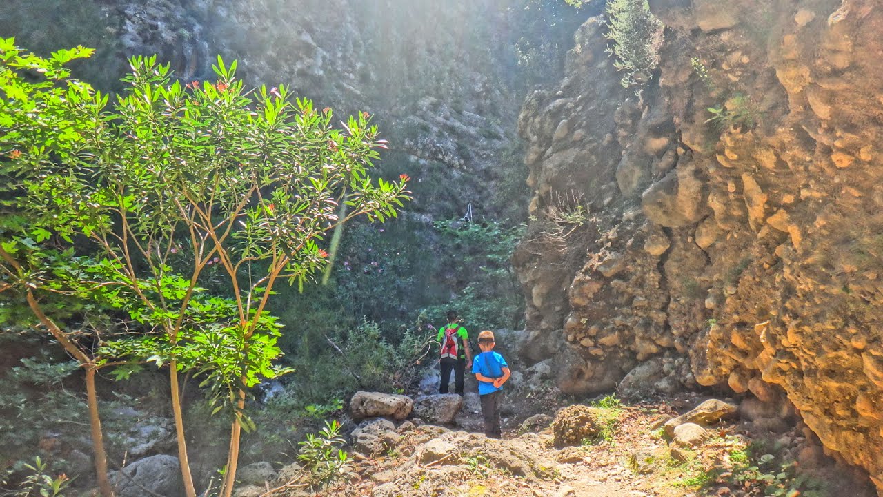 HIKING IN CRETE, AGIAS IRINIS GORGE, CHANIA   ΠΕΖΟΠΟΡΙΑ ΣΤΗΝ ΚΡΗΤΗ, ΦΑΡΑΓΓΙ ΑΓ  ΕΙΡΗΝΗΣ , ΧΑΝΙΑ