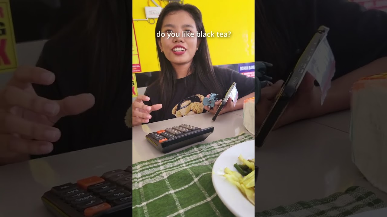 🇮🇩 5 Indonesian girls feed me nasi padang part 2