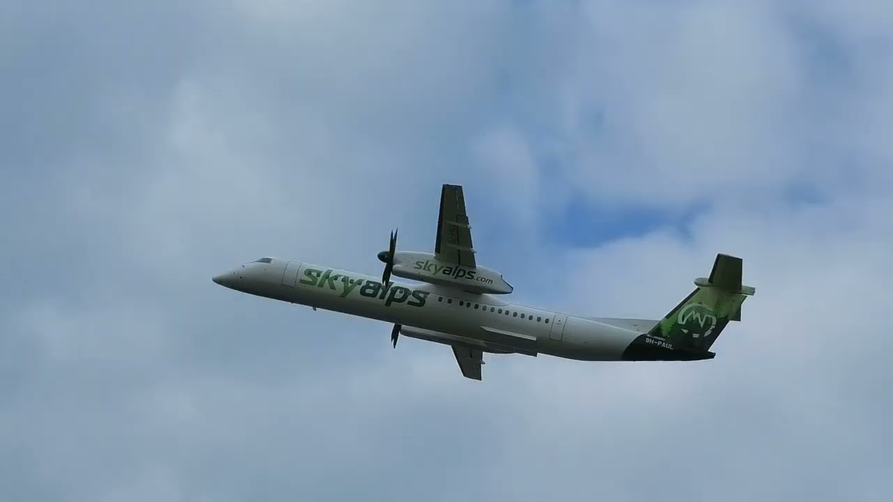 *Great Sound* SkyAlps Dash-8 Q400 Takeoff Kassel EDVK Airport!