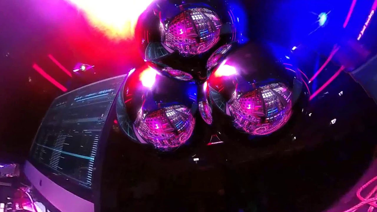 Chris Holmes opening DJ Set 10/2/2017 Detroit Paul McCartney One on One Tour