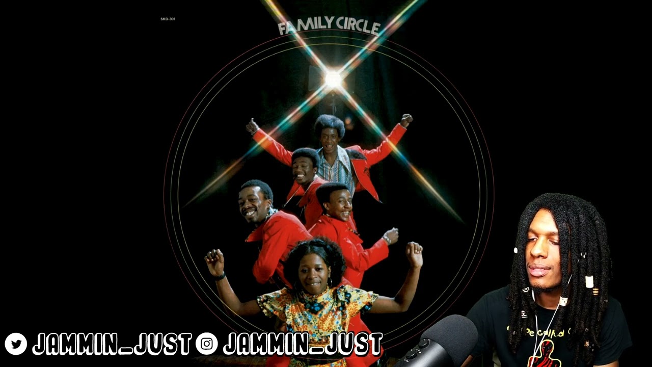 FIRST TIME HEARING Family Circle - It Doesn't Make Sense REACTION