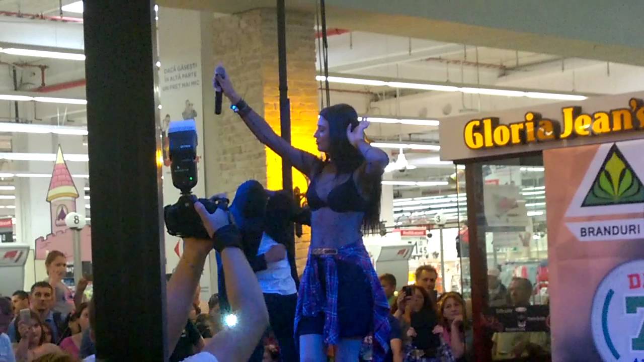 02. Antonia - Pleaca - Concert Jupiter City Pitesti - Video 2