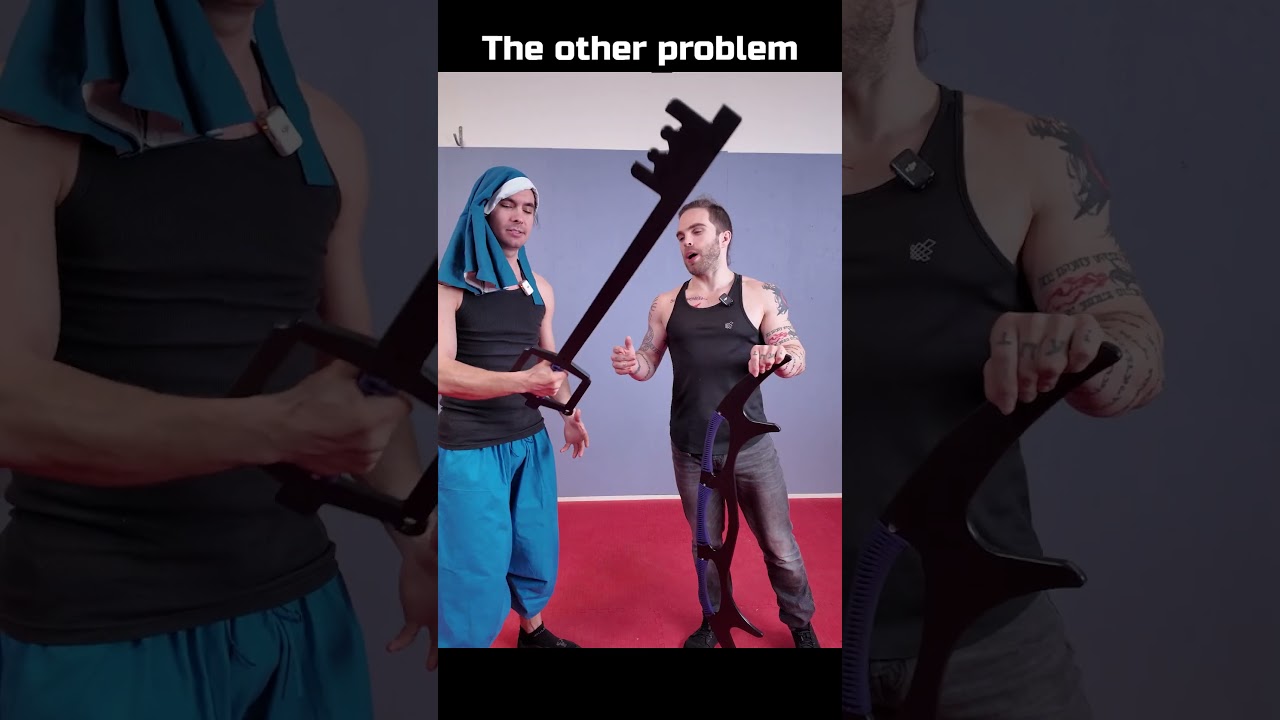 Keyblade vs Bat'leth: What's the Better Fantasy Weapon? #sword #fantasy #meme