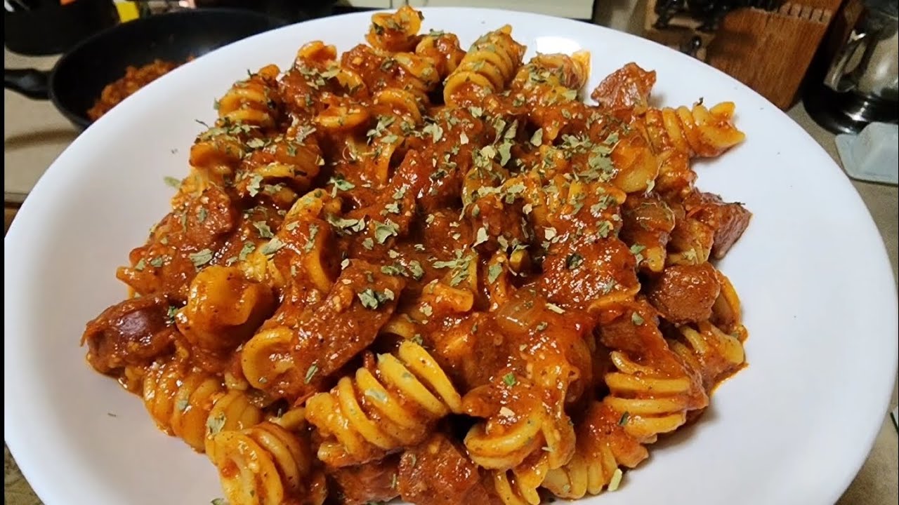 Portuguese Spaghetti with Linguica Sausage