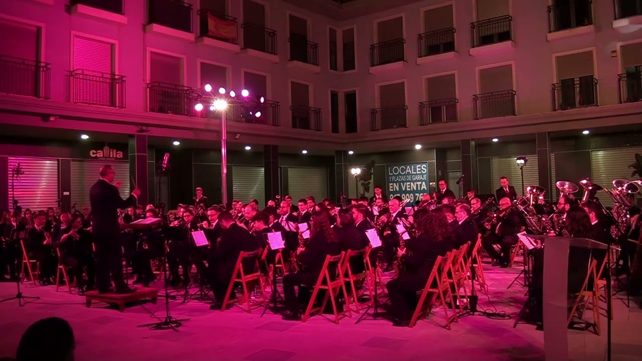 MAMA LOLA (pasodoble -marcha) Pablo Folgado