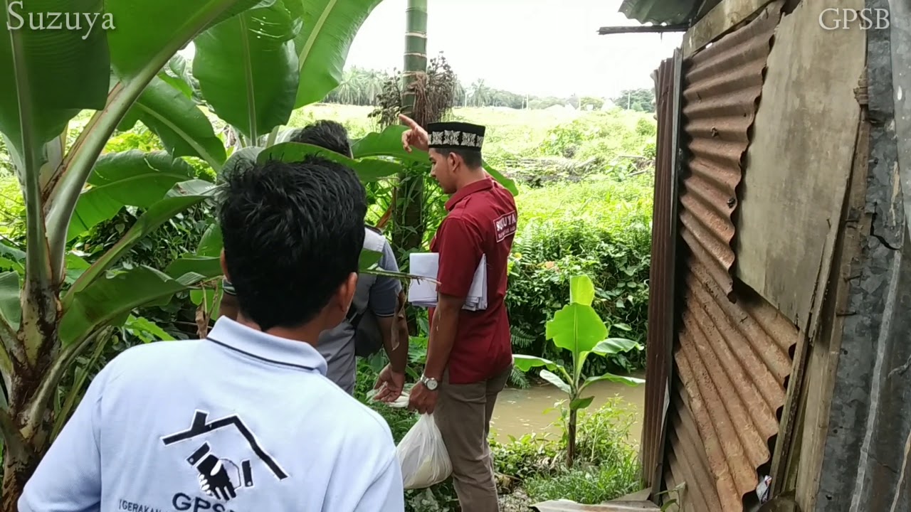 Mari saling membantu.
