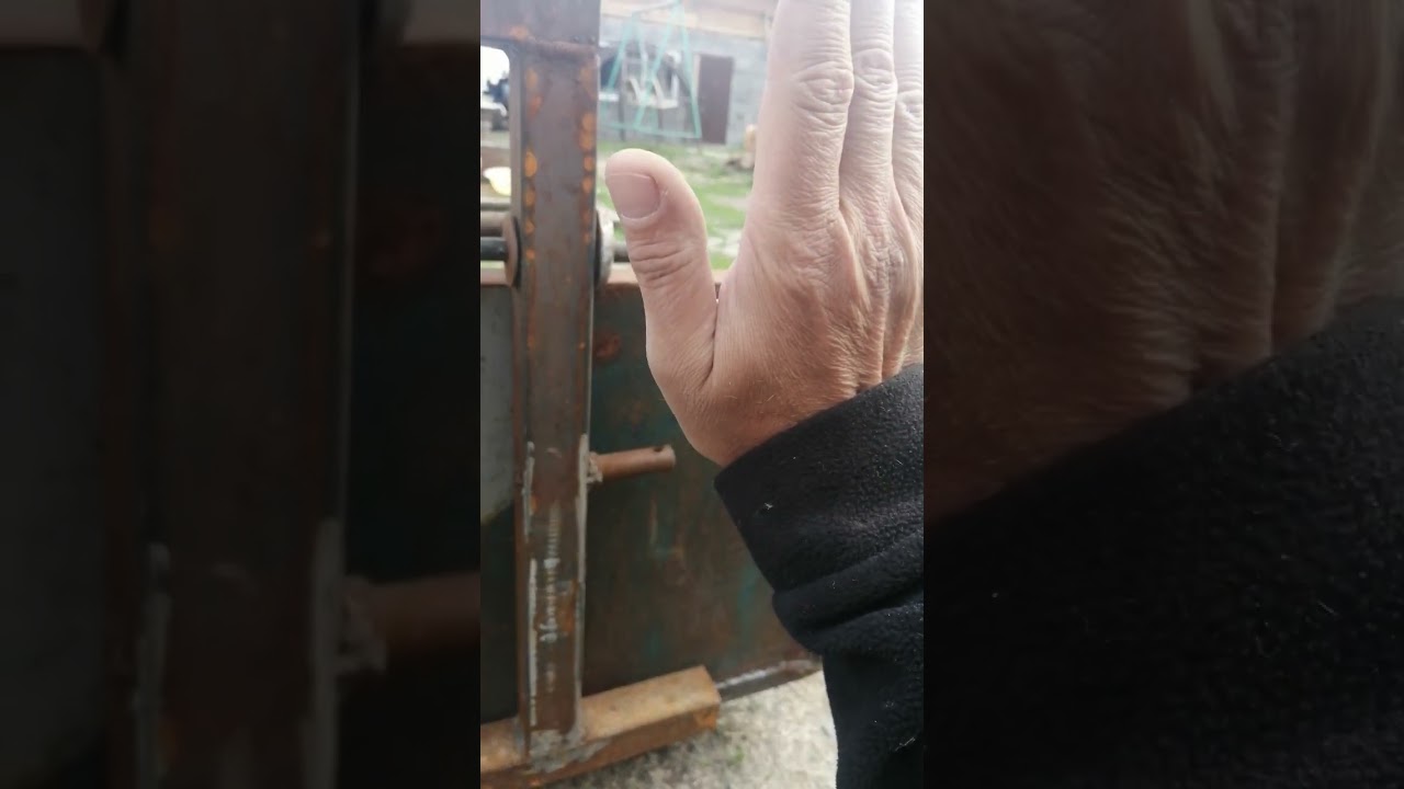 Ковш на заднюю навеску самосвальный 1 часть обзор.