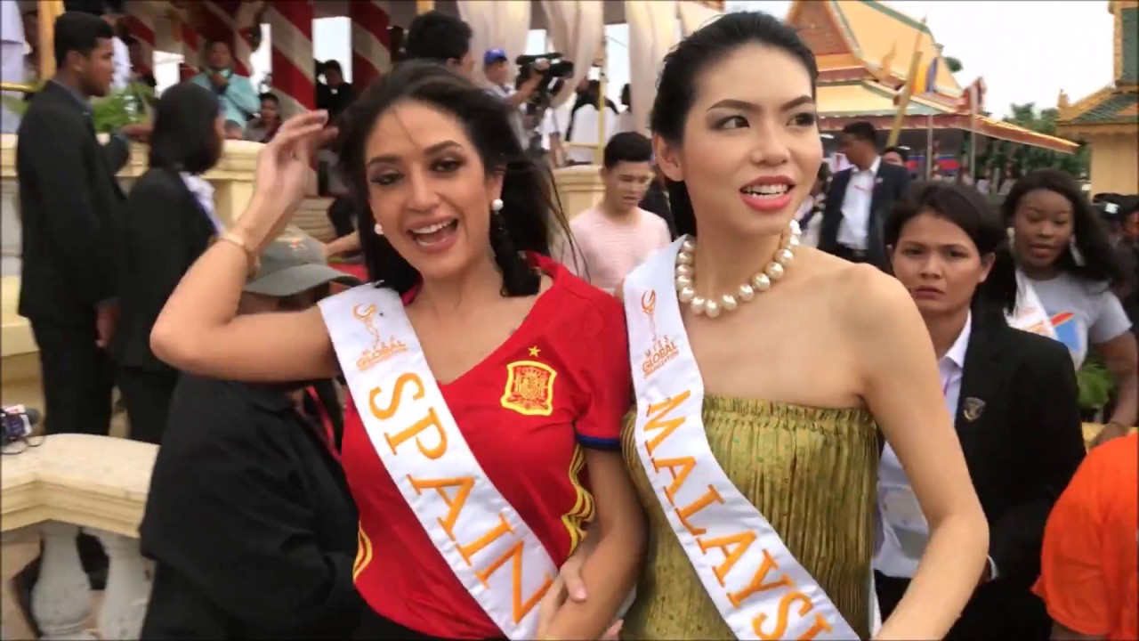 Fête des eaux  voyages au Cambodge avec Khuon-Tour