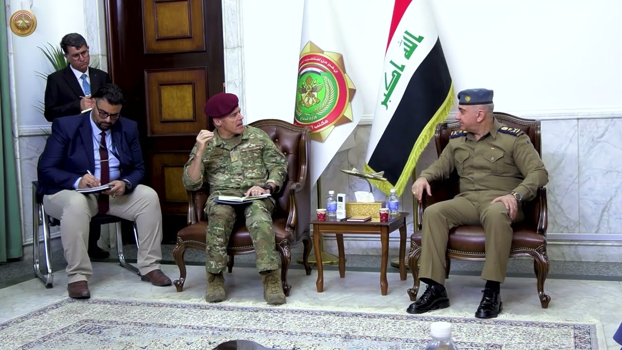 الأمين العام لوزارة الدفاع يستقبل قائد بعثة حلف الناتو في العراق