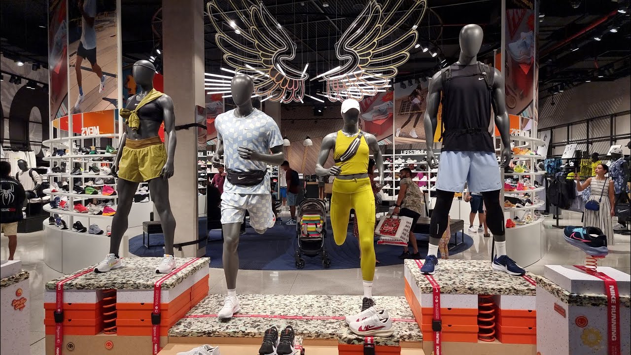 Dubai walk: Mall of Emirates Retail Stores Prices & Mega Sale! Nike, Centrepoint, River Island, Next