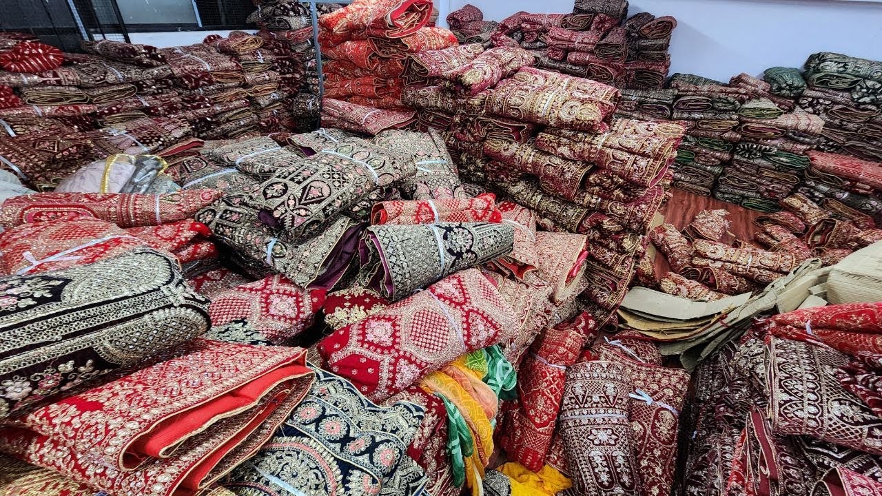 एक पीस भी मिलेगा घर बैठे LEHENGA SELLER SURAT, LEHENGA WHOLESALER IN SURAT, SURAT LEHENGA SHOP.