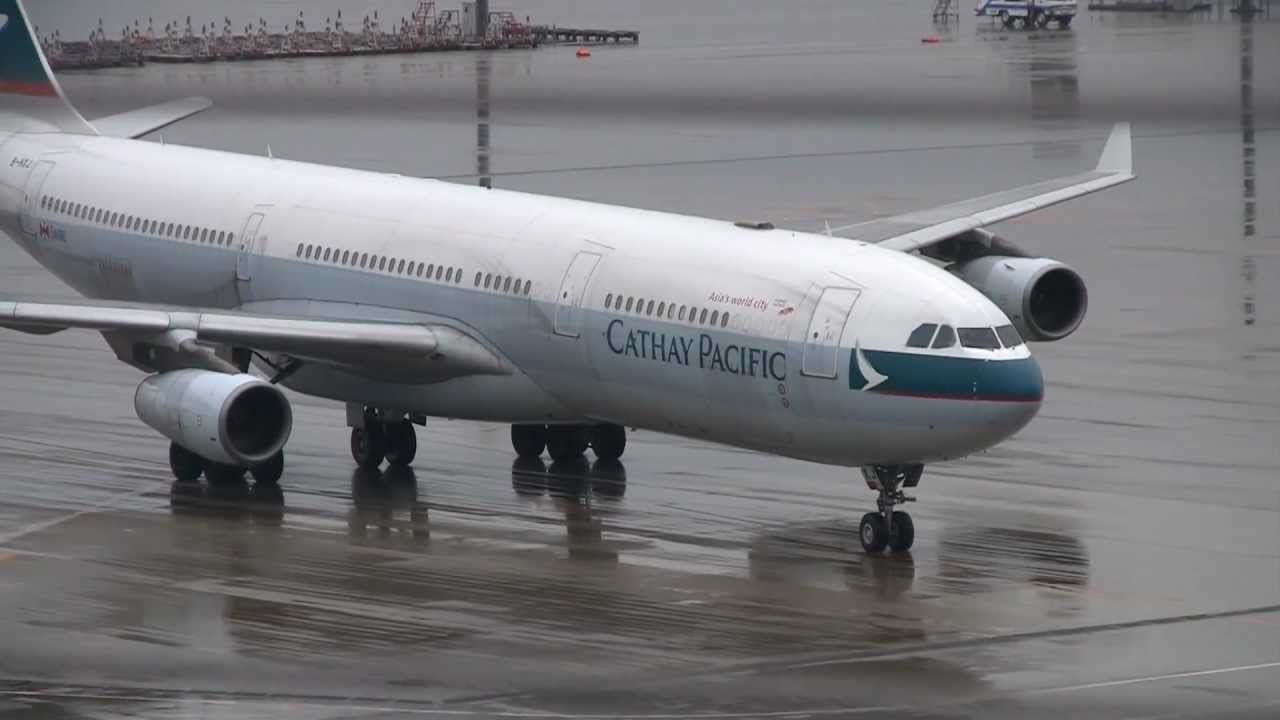Cathay Pacific Airways Airbus A340-313X Landing at Nagoya