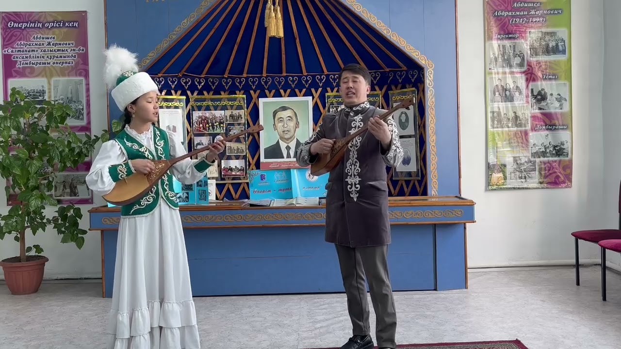 Оқушы:Зәрубай Адина. Ұстазы:Уйсинбаев Бакытжан Габдоллаевич. Ән:Желсіз түнде жарық-ай.Авторы:Абай