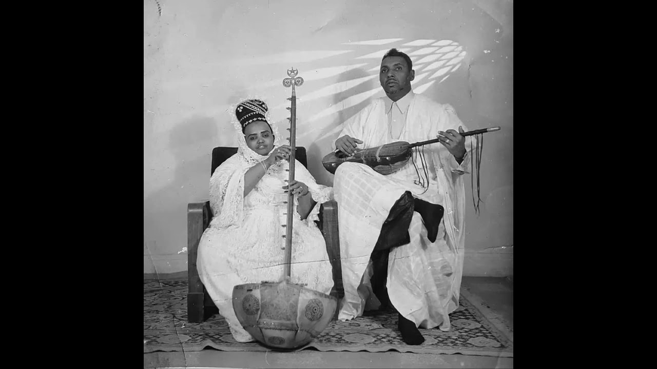 Sidaty ould Abba & Mounina mint Eide (4) سيداتى ولد ابه ومنينه منت ايده - لبْياظْ: أقَـوْرَاسْ