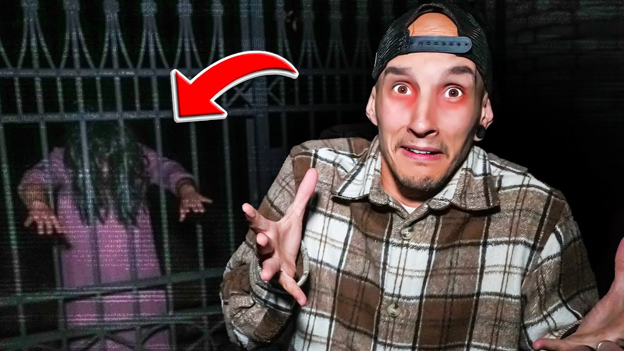 STRAŠÍ na NEJSTRAŠIDELNĚJŠÍM HŘBITOVĚ v Praze?!