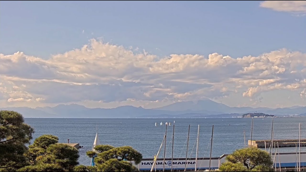Shonan Beach FM 78.9 - Sagami Bay, Enoshima & Mt. Fuji