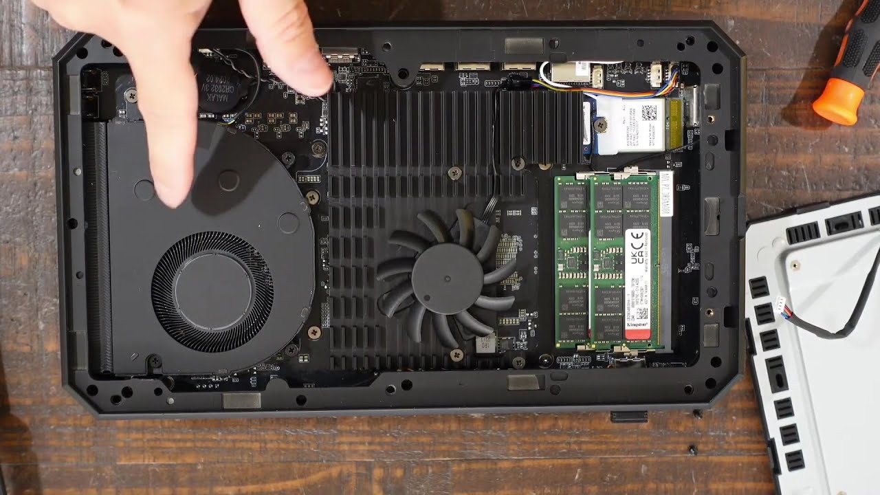 Minisforum AtomMan G7 PT Mini Gaming PC