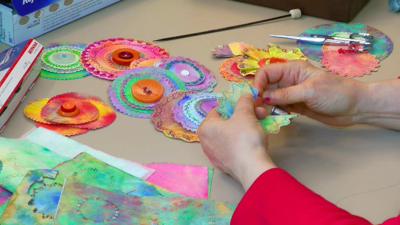 Fabric-Paper Circle Flowers Fast And Fun - HowToGetCreative.com with Barb Owen