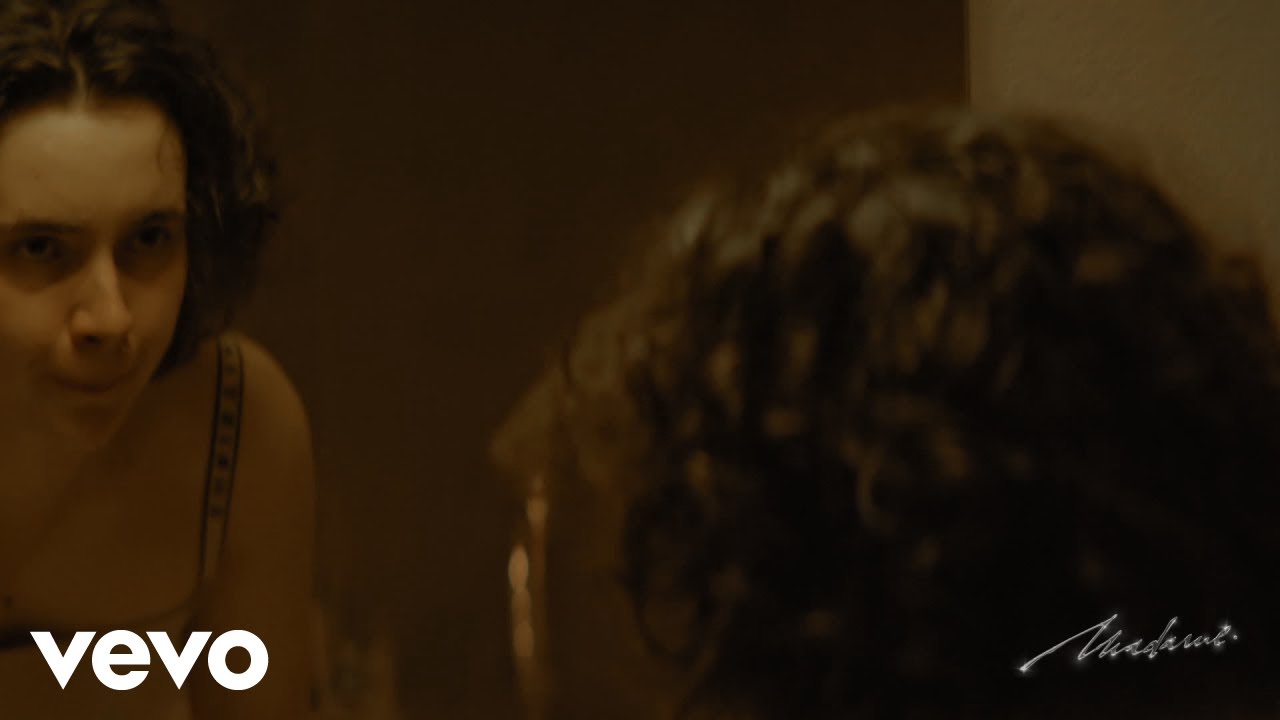 Madame, BLANCO - TUTTI MUOIONO (Visual)