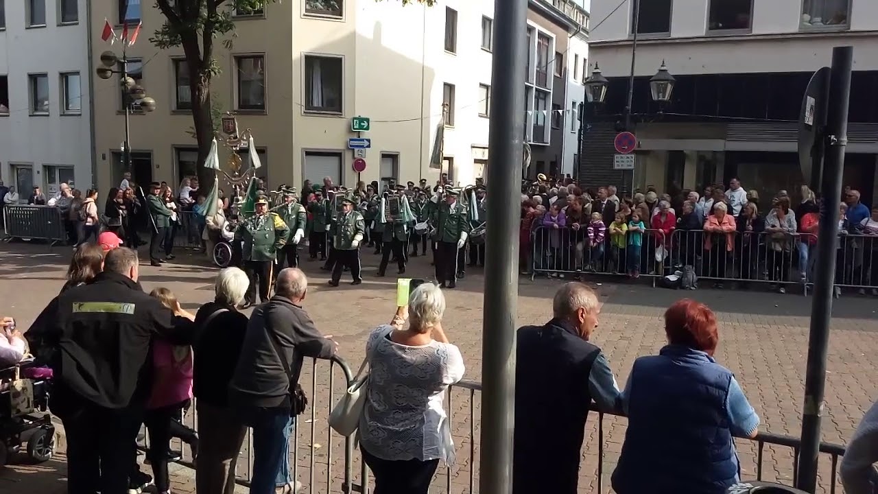 BFK NEUSS FUHRT MIT ST HUBERTUS TC USW