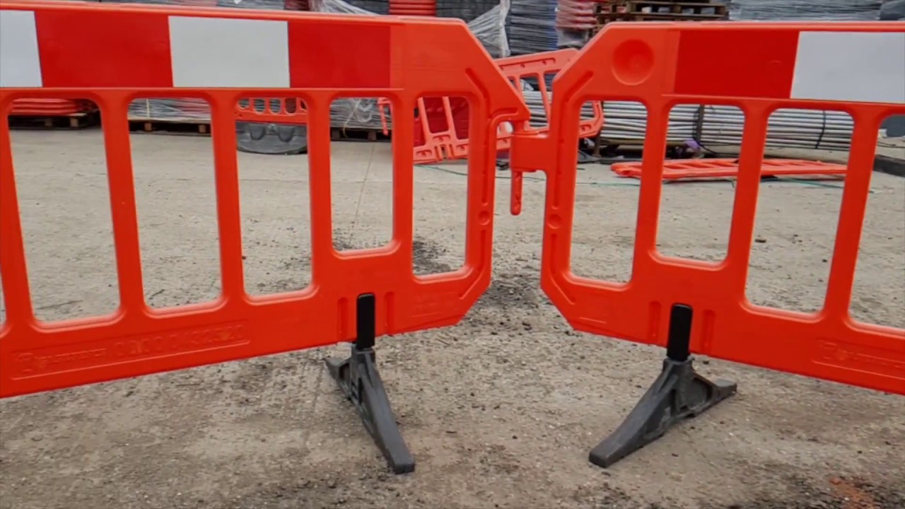 Plastic Road Barrier - Chapter 8 - Safe Fence