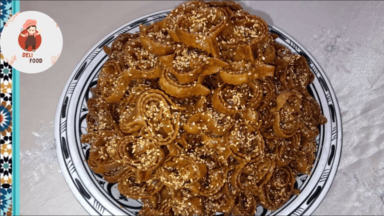 أروع و أسهل  شباكية او المخرقة هشيشة و معلكة عروس المائدة المغربية في رمضان