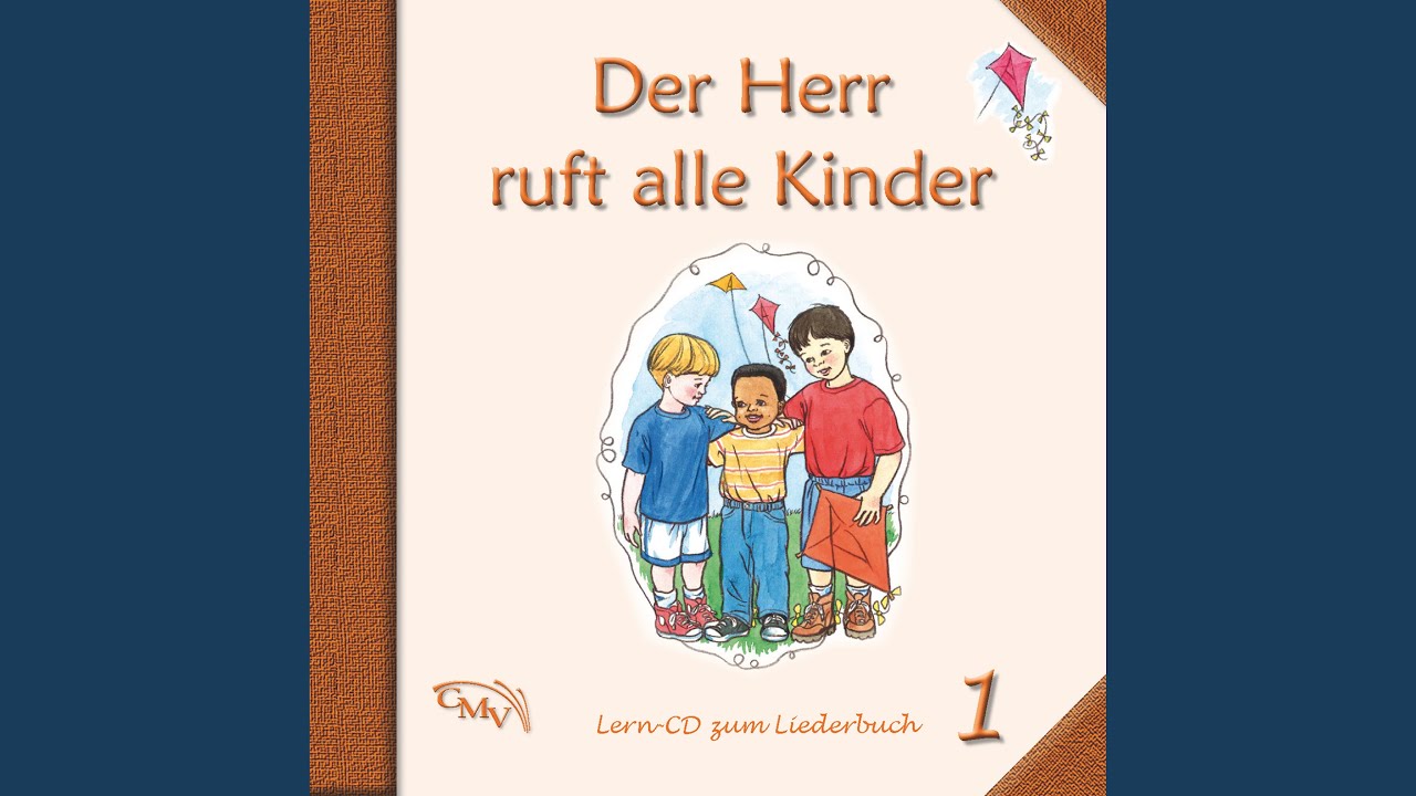 Ein kleiner Spatz zur Erde fällt