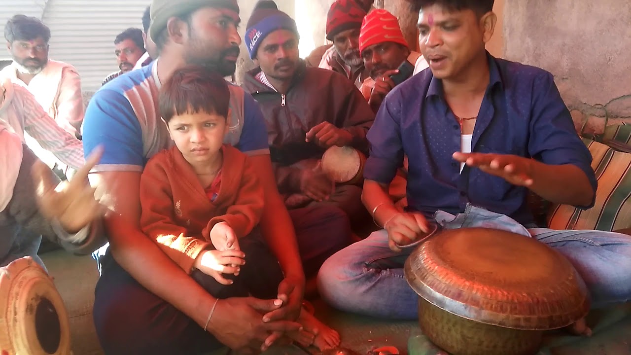 चंदन शेष भजन मंडळ. खालकोनी