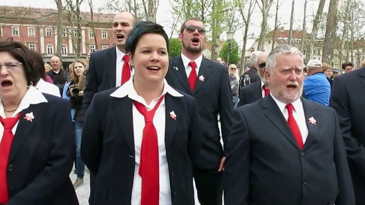 20130427  PESEM JE PREPLAVILA KONGRESNI TRG - Trzaski partizanski pevski zbor Pinko Tomazic
