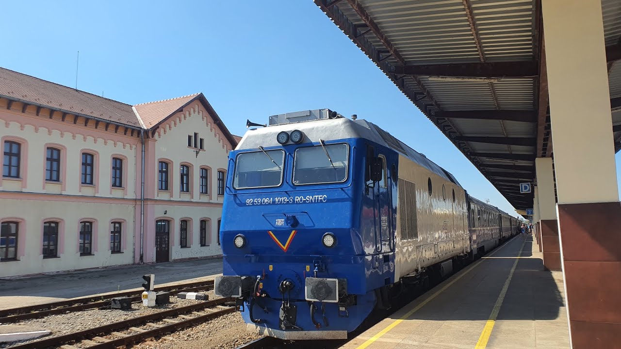 ORADEA- Trenurile Soarelui - IRN1932 Oradea-Mangalia și alte trenuri in gara Oradea
