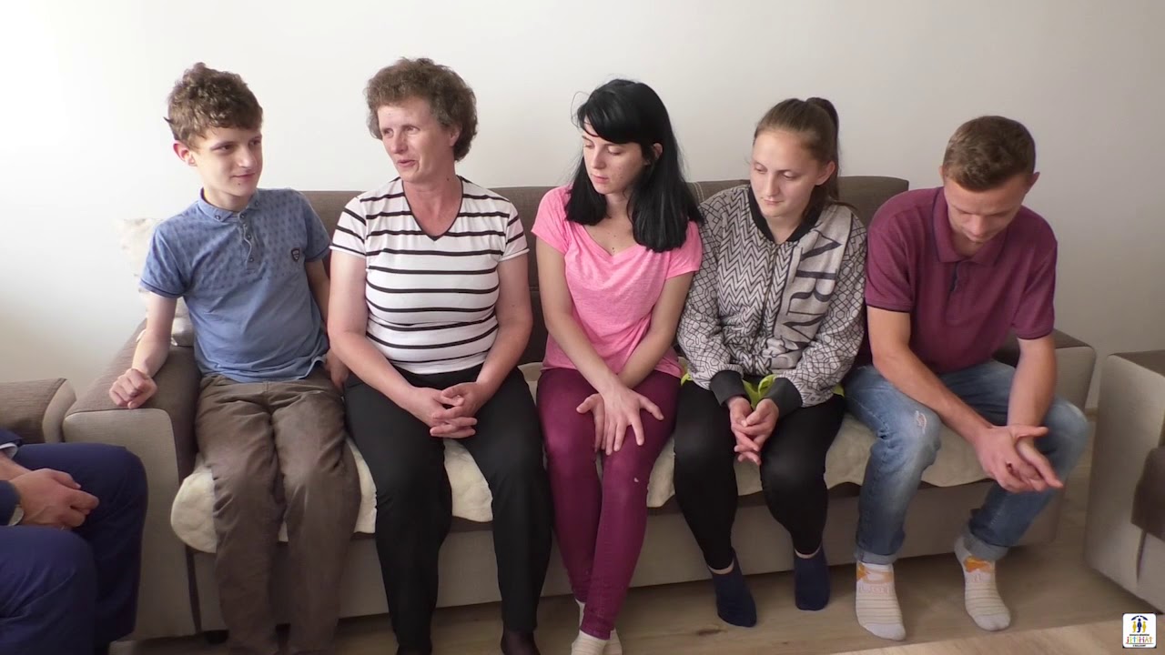 Jetimat e Ballkanit - 4 Jetima me nenen e tyre nga Prishtina u bene me banese te re