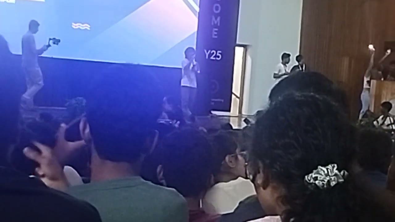 IIT KANPUR student singing 