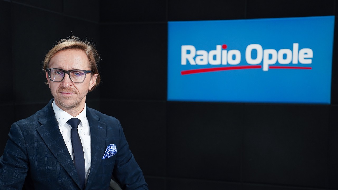 „Mowa nienawiści pod lupą. Prokurator Stanisław Bar gościem Porannej Rozmowy Radia Opole.