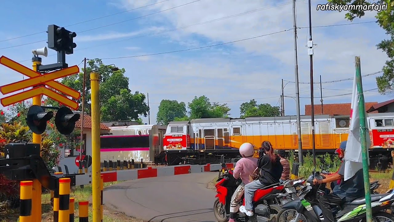 Palang Pintu Kereta Api | Level Crossing Videos | Januari2026 | Ka Taksaka 