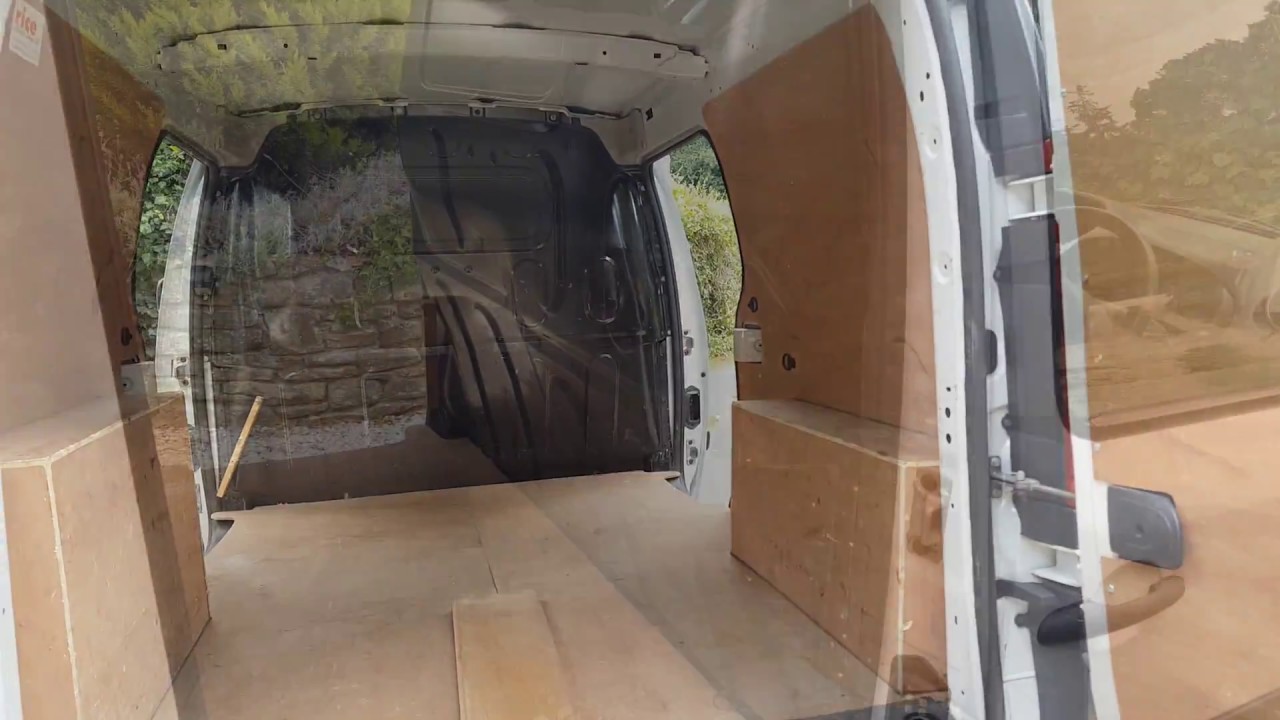 EV Help: Renault Kangoo ZE Maxi LL21 rear cargo size