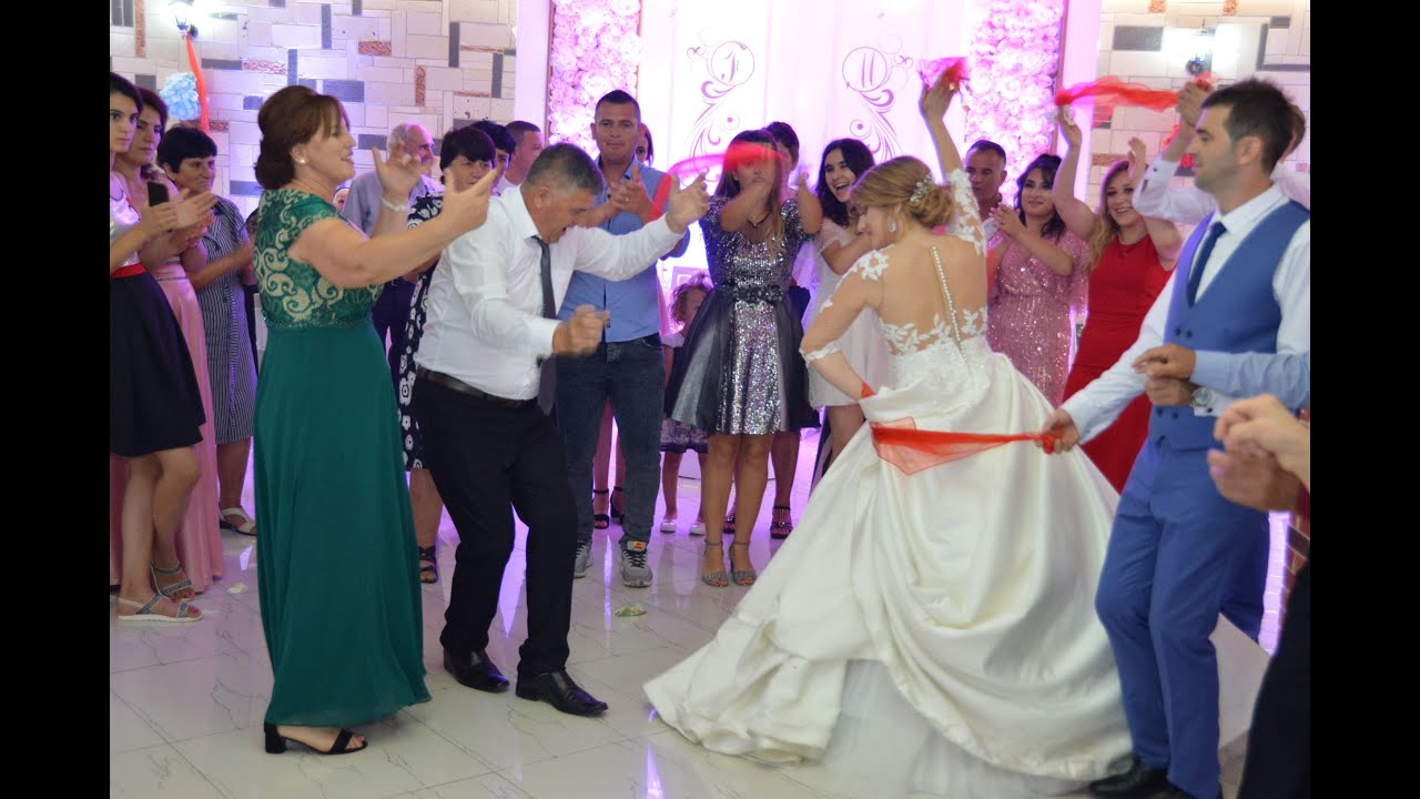 Dasem Shqipetare Krushqit . Dasma MARIO JONA ! (Mariol Rrapaj &Ani Myzeqarja)
