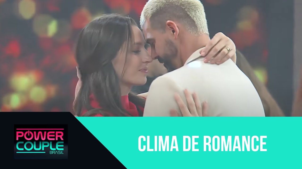 Casais divertem-se e esmeram-se na dança durante a festa na mansão 'Power'